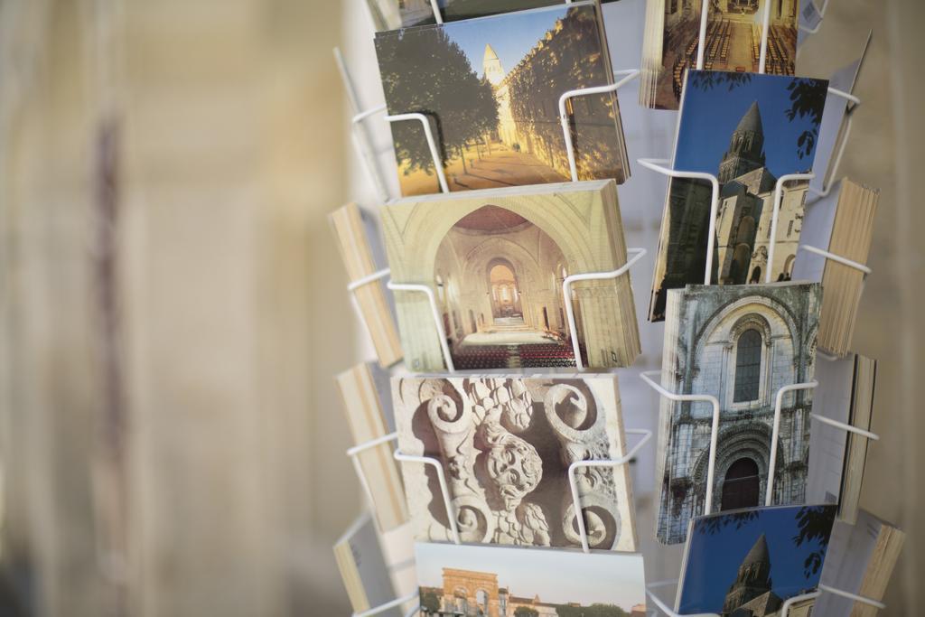 Les De L'abbaye *